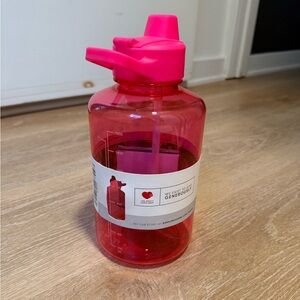 Simple Modern 64oz Neon Pink Water Bottle